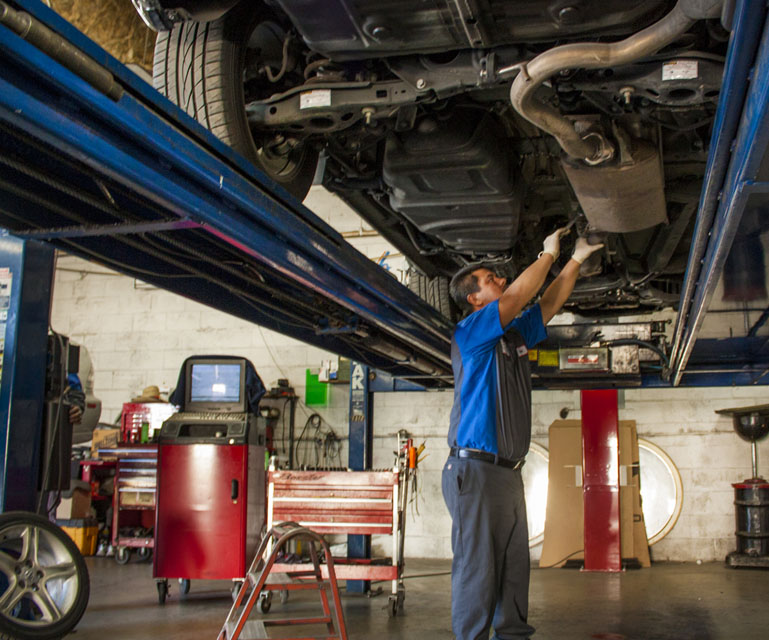 Auto Repair and Service in Denver Auto Mechanic