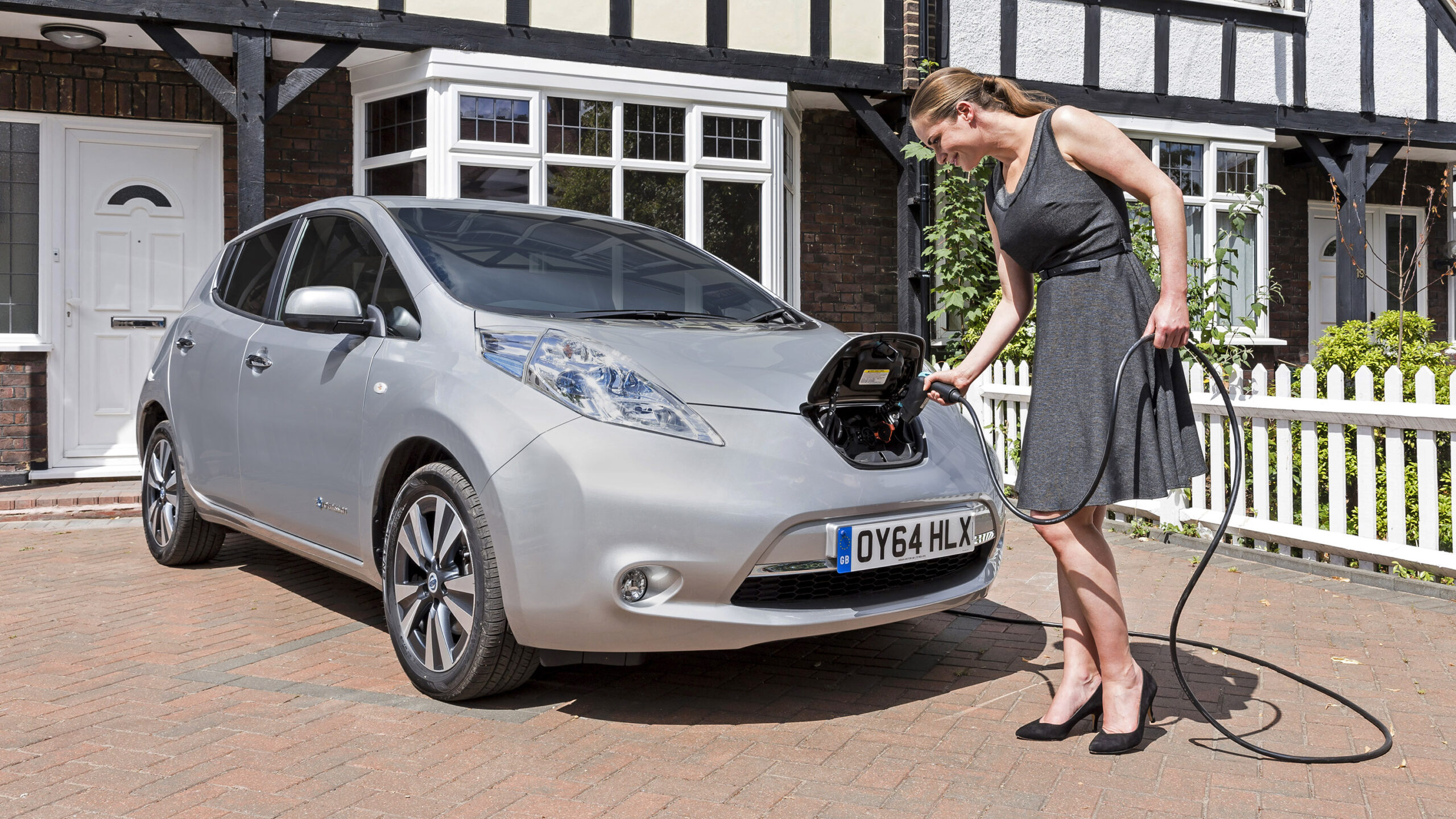 5 reasons to try electric car leasing - Auto Mechanic
